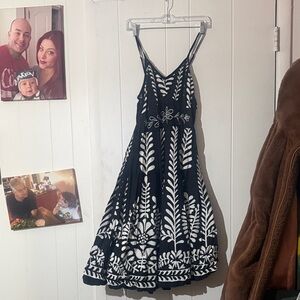 Elegant Black and White Floral Midi Dress